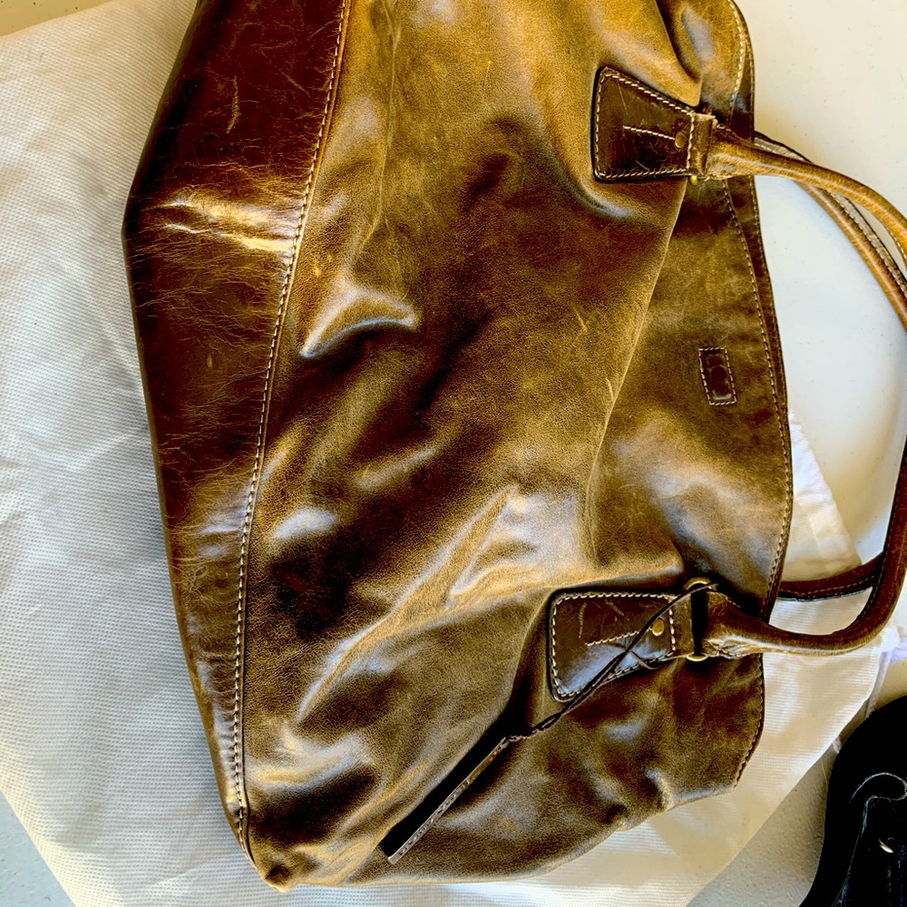 Leather hobo